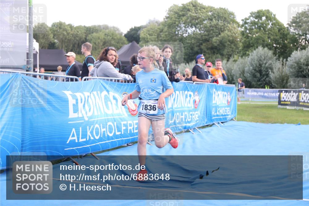 25.08.2024 - Elbe Triathlon Hamburg H.Heesch http://msf.ph/oto/6883648 25.08.2024 13:01:29 Ziel 1836 meine-sportfotos.de