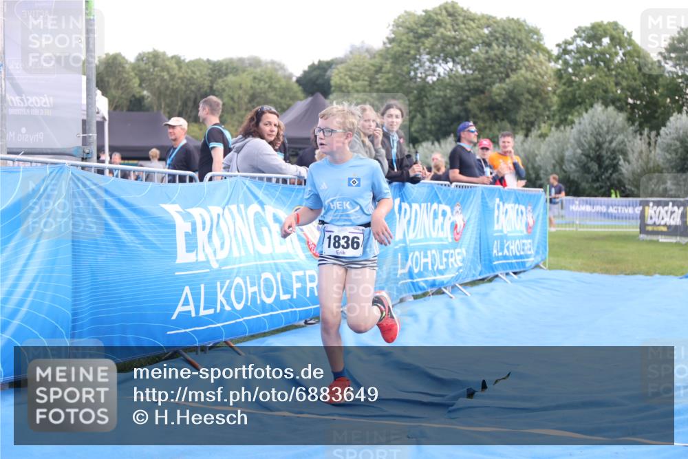 25.08.2024 - Elbe Triathlon Hamburg H.Heesch http://msf.ph/oto/6883649 25.08.2024 13:01:29 Ziel 1836 meine-sportfotos.de