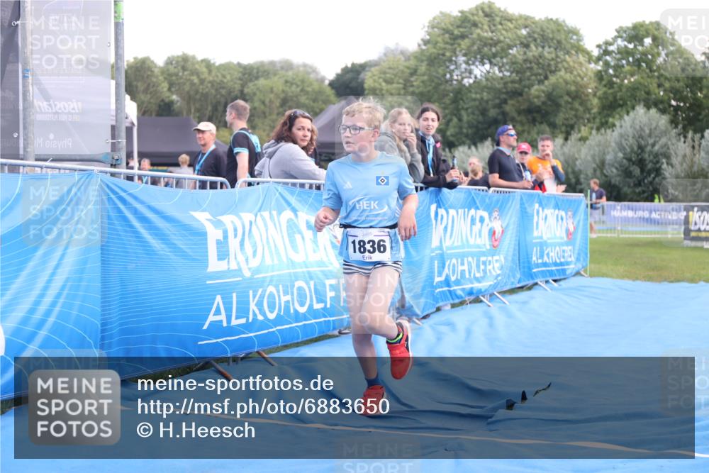25.08.2024 - Elbe Triathlon Hamburg H.Heesch http://msf.ph/oto/6883650 25.08.2024 13:01:29 Ziel 1836 meine-sportfotos.de