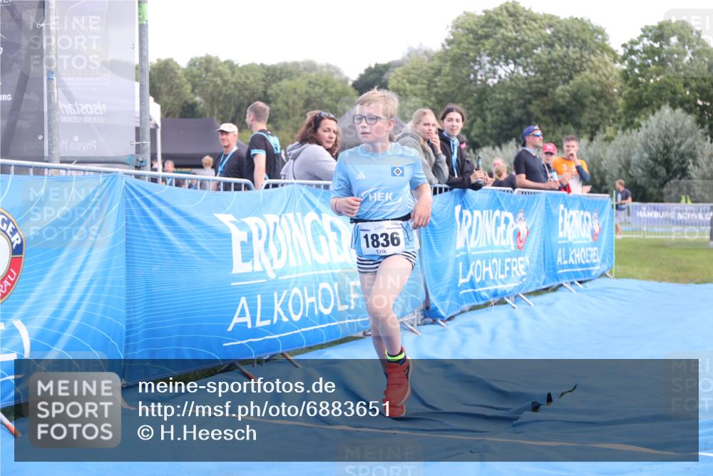 25.08.2024 - Elbe Triathlon Hamburg H.Heesch http://msf.ph/oto/6883651 25.08.2024 13:01:29 Ziel 1836 meine-sportfotos.de