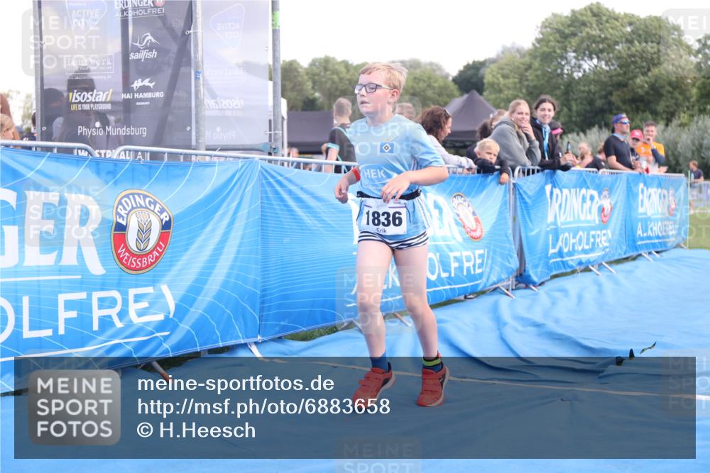 25.08.2024 - Elbe Triathlon Hamburg H.Heesch http://msf.ph/oto/6883658 25.08.2024 13:01:30 Ziel 1836 meine-sportfotos.de