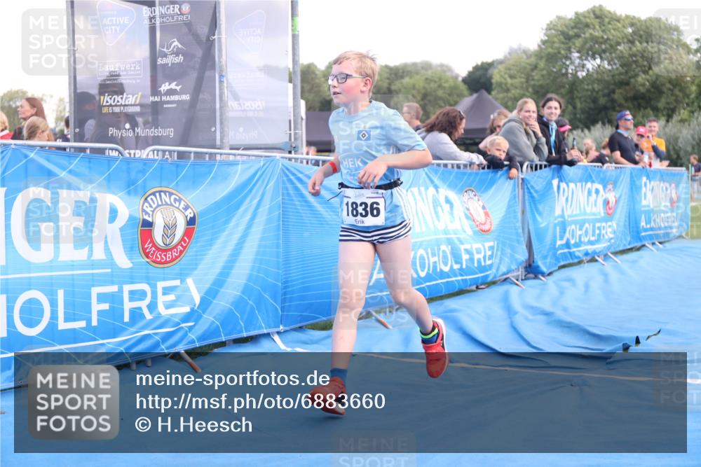 25.08.2024 - Elbe Triathlon Hamburg H.Heesch http://msf.ph/oto/6883660 25.08.2024 13:01:30 Ziel 1836 meine-sportfotos.de