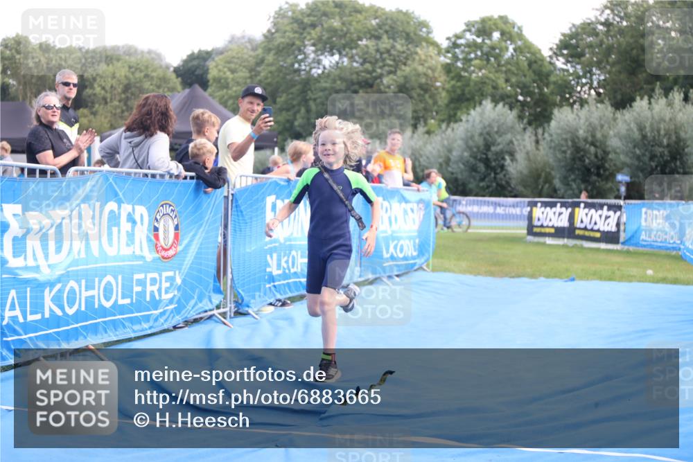 25.08.2024 - Elbe Triathlon Hamburg H.Heesch http://msf.ph/oto/6883665 25.08.2024 13:02:09 Ziel 1828 meine-sportfotos.de