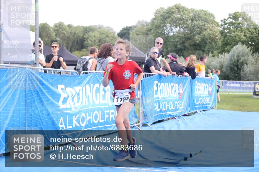 25.08.2024 - Elbe Triathlon Hamburg H.Heesch http://msf.ph/oto/6883686 25.08.2024 13:02:20 Ziel 1788 meine-sportfotos.de
