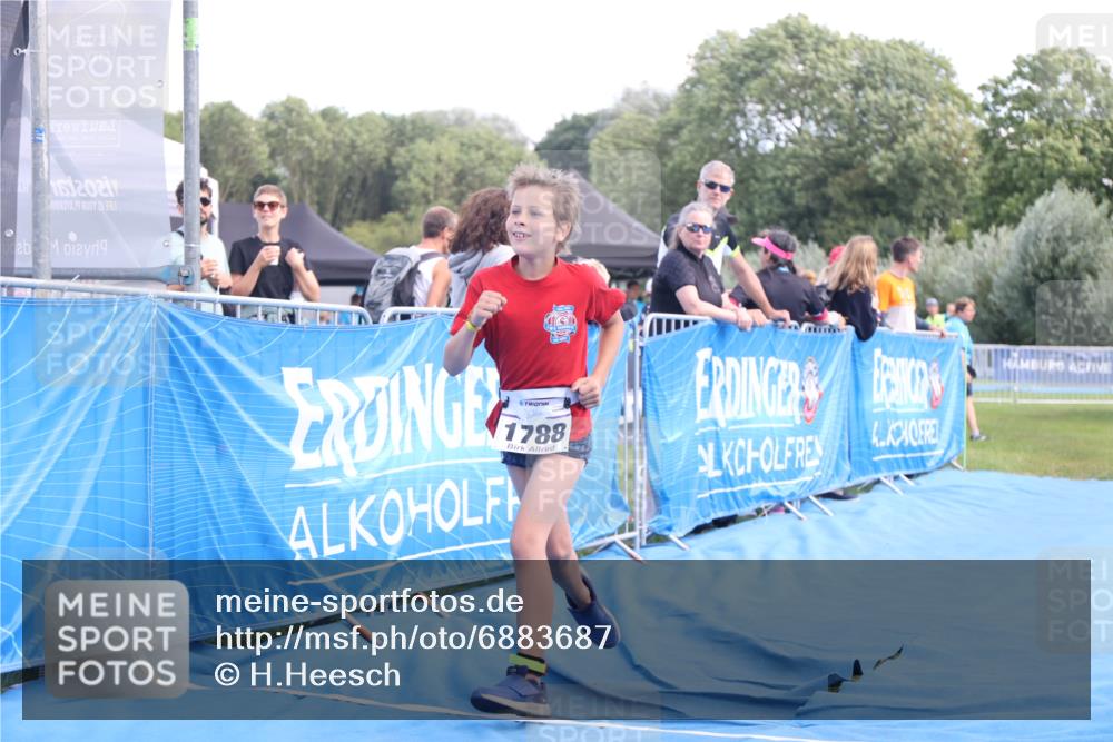 25.08.2024 - Elbe Triathlon Hamburg H.Heesch http://msf.ph/oto/6883687 25.08.2024 13:02:20 Ziel 1788 meine-sportfotos.de