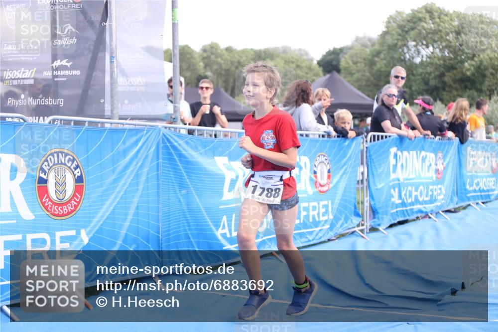 25.08.2024 - Elbe Triathlon Hamburg H.Heesch http://msf.ph/oto/6883692 25.08.2024 13:02:21 Ziel 1788 meine-sportfotos.de