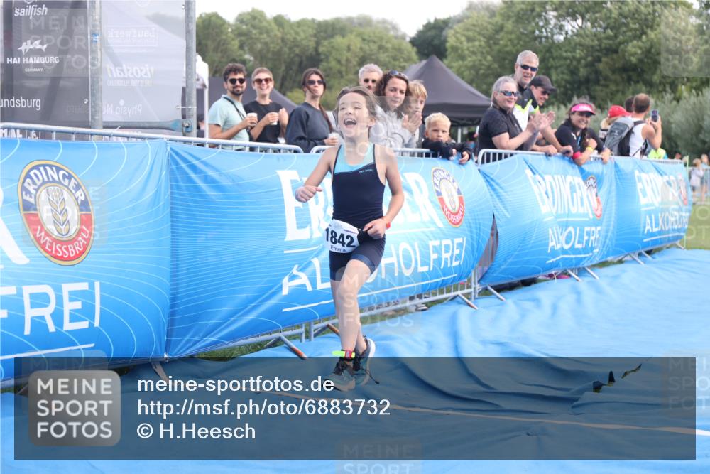 25.08.2024 - Elbe Triathlon Hamburg H.Heesch http://msf.ph/oto/6883732 25.08.2024 13:03:07 Ziel 1832, 1837, 1842, 1852 meine-sportfotos.de