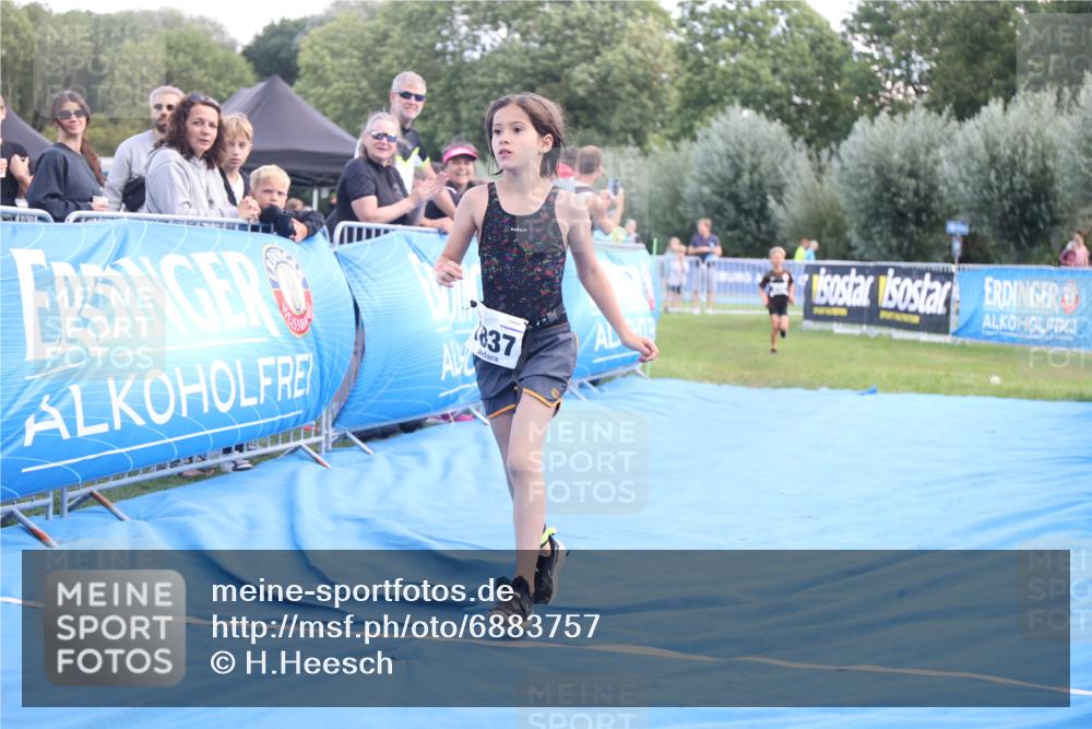 25.08.2024 - Elbe Triathlon Hamburg H.Heesch http://msf.ph/oto/6883757 25.08.2024 13:03:12 Ziel 1824, 1832, 1837, 1842 meine-sportfotos.de
