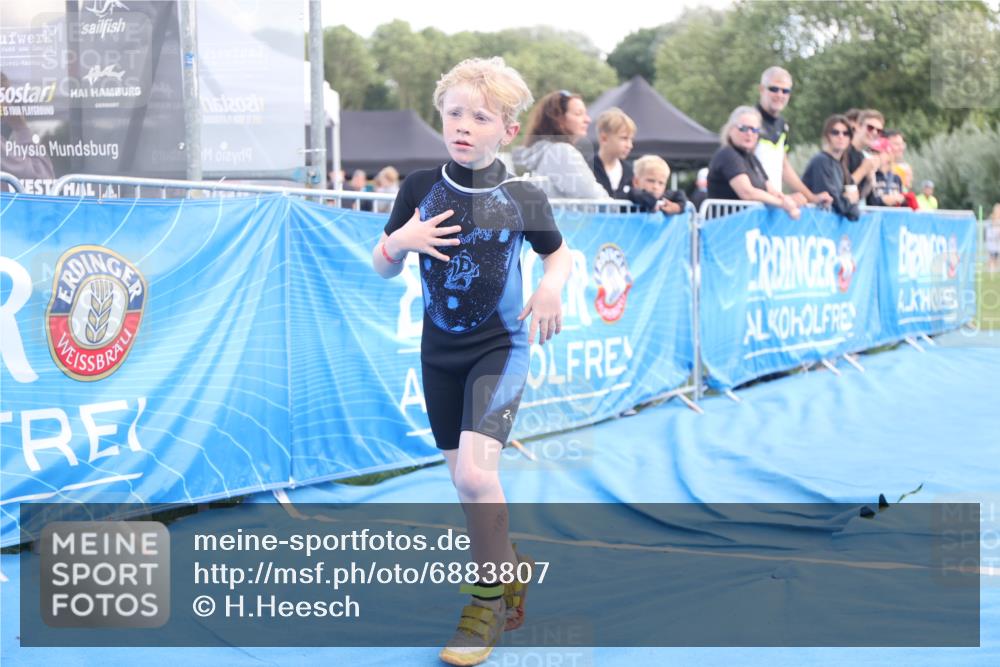 25.08.2024 - Elbe Triathlon Hamburg H.Heesch http://msf.ph/oto/6883807 25.08.2024 13:03:44 Ziel 1844, 1854 meine-sportfotos.de