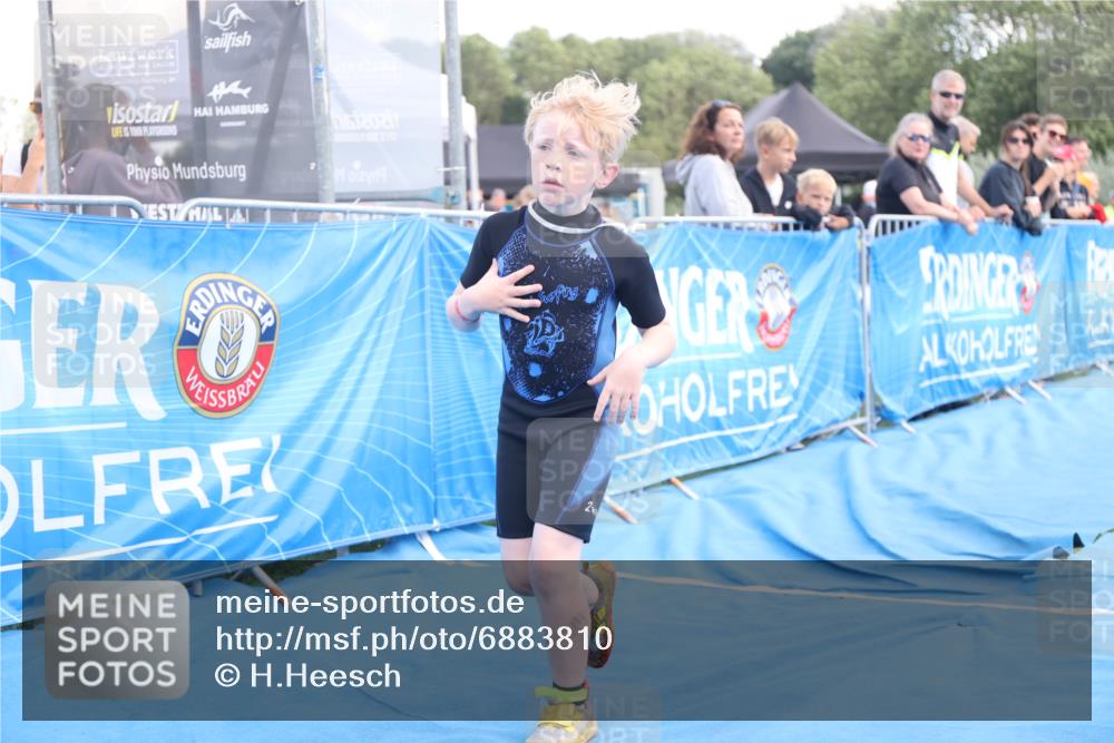 25.08.2024 - Elbe Triathlon Hamburg H.Heesch http://msf.ph/oto/6883810 25.08.2024 13:03:44 Ziel 1844, 1854 meine-sportfotos.de