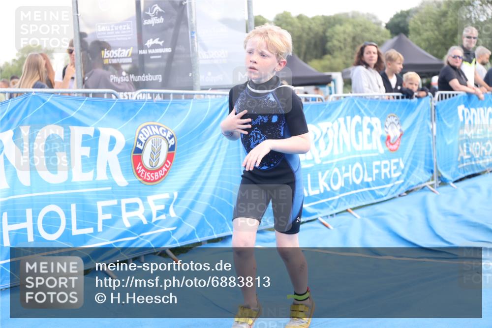 25.08.2024 - Elbe Triathlon Hamburg H.Heesch http://msf.ph/oto/6883813 25.08.2024 13:03:44 Ziel 1844, 1854 meine-sportfotos.de