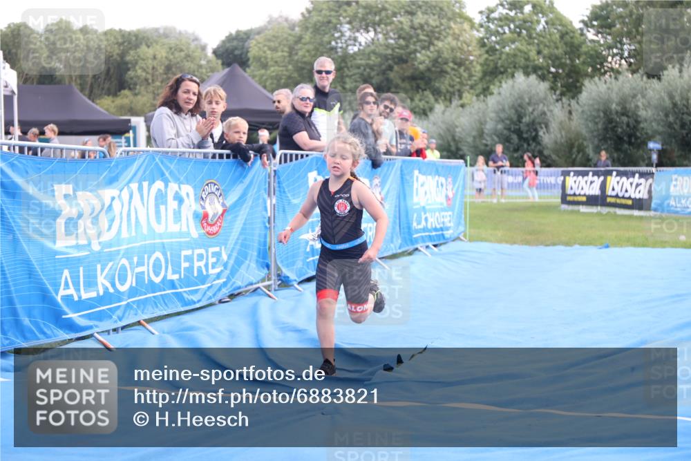 25.08.2024 - Elbe Triathlon Hamburg H.Heesch http://msf.ph/oto/6883821 25.08.2024 13:03:52 Ziel 1844 meine-sportfotos.de