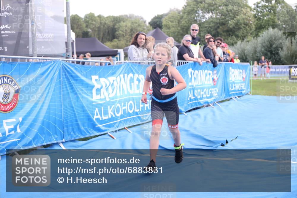25.08.2024 - Elbe Triathlon Hamburg H.Heesch http://msf.ph/oto/6883831 25.08.2024 13:03:52 Ziel 1844 meine-sportfotos.de