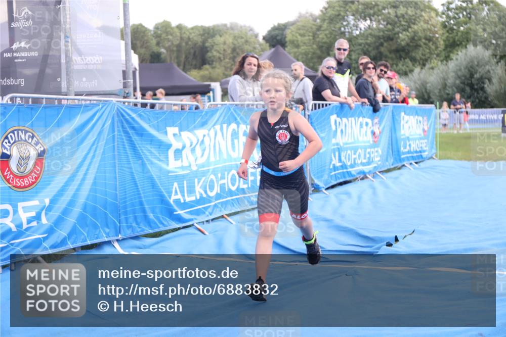 25.08.2024 - Elbe Triathlon Hamburg H.Heesch http://msf.ph/oto/6883832 25.08.2024 13:03:52 Ziel 1844 meine-sportfotos.de