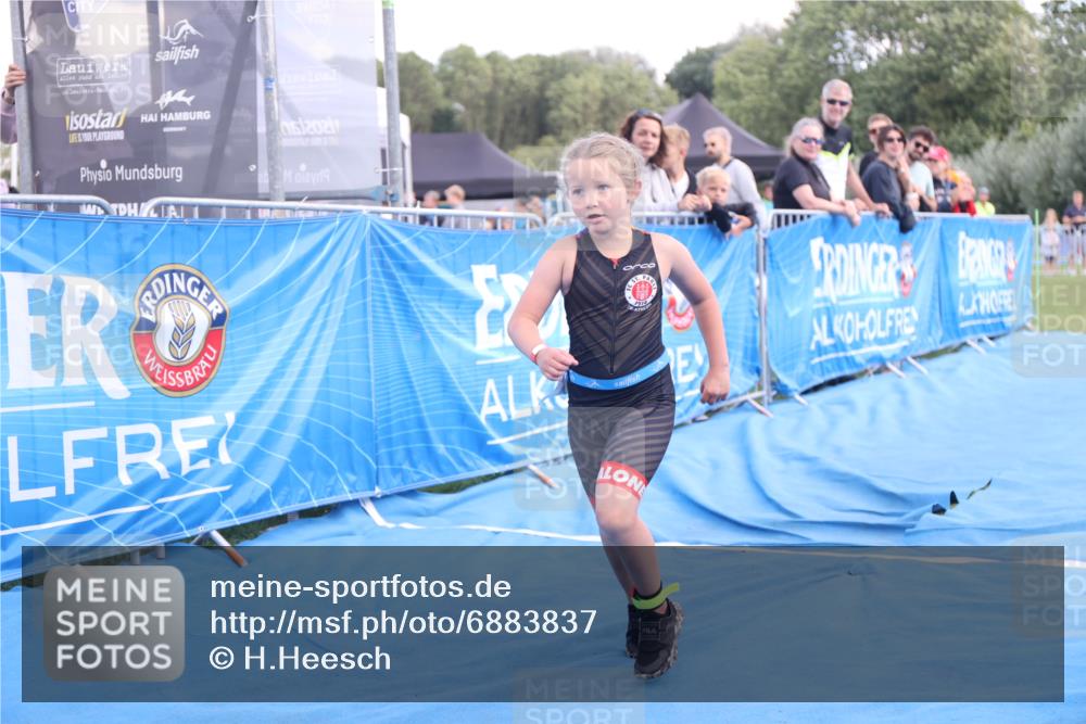 25.08.2024 - Elbe Triathlon Hamburg H.Heesch http://msf.ph/oto/6883837 25.08.2024 13:03:52 Ziel 1844 meine-sportfotos.de