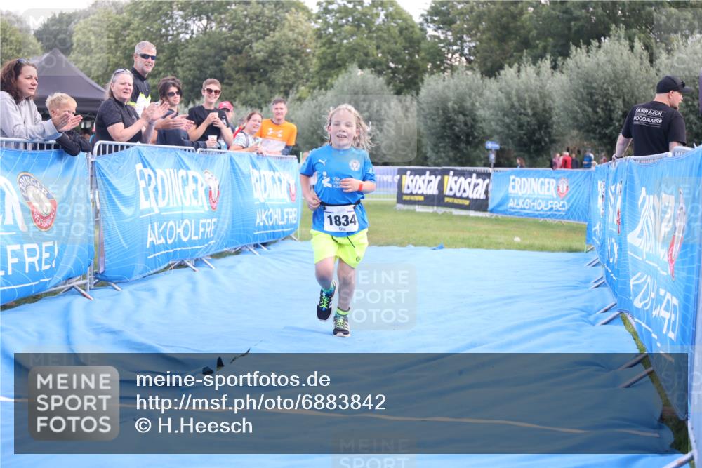 25.08.2024 - Elbe Triathlon Hamburg H.Heesch http://msf.ph/oto/6883842 25.08.2024 13:04:25 Ziel 1834 meine-sportfotos.de