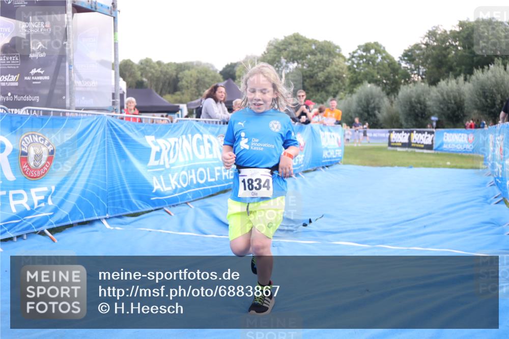 25.08.2024 - Elbe Triathlon Hamburg H.Heesch http://msf.ph/oto/6883867 25.08.2024 13:04:27 Ziel 1834 meine-sportfotos.de