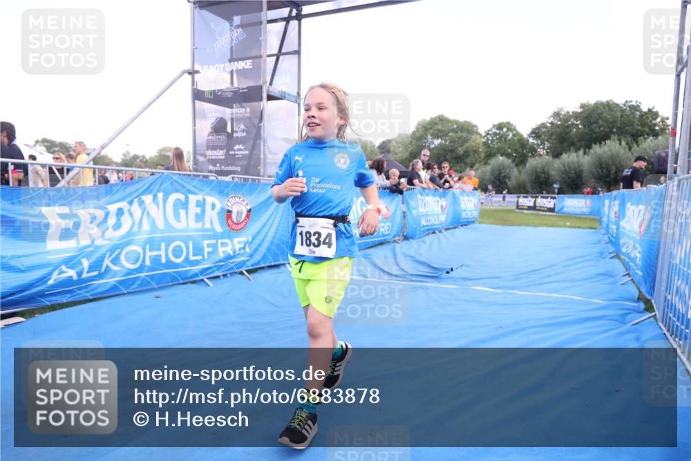 25.08.2024 - Elbe Triathlon Hamburg H.Heesch http://msf.ph/oto/6883878 25.08.2024 13:04:27 Ziel 1834 meine-sportfotos.de