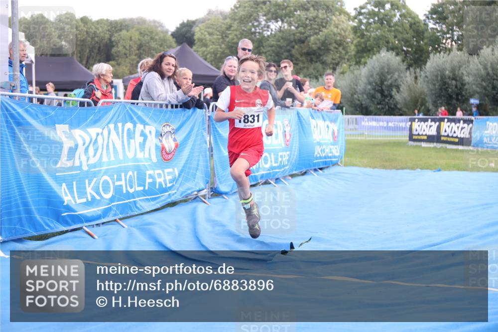 25.08.2024 - Elbe Triathlon Hamburg H.Heesch http://msf.ph/oto/6883896 25.08.2024 13:04:44 Ziel 1831 meine-sportfotos.de