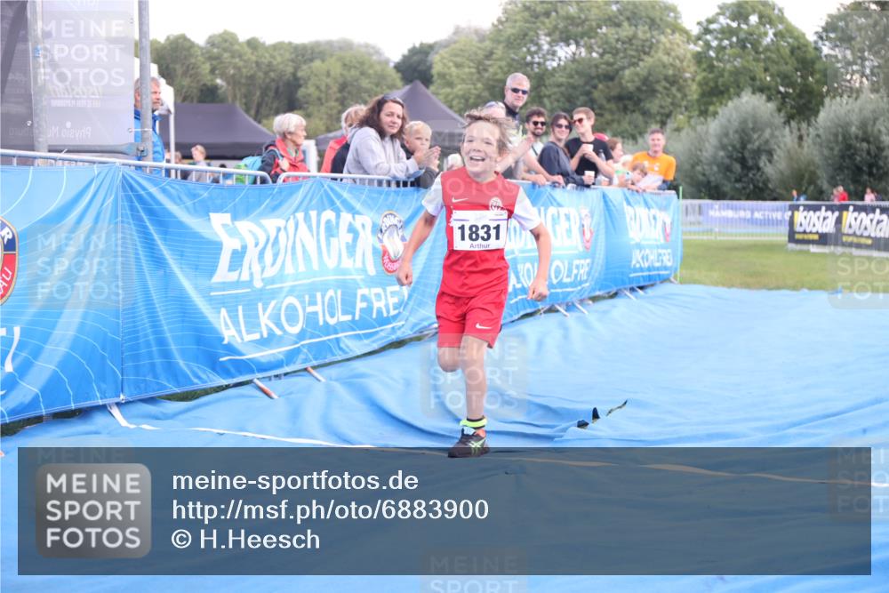 25.08.2024 - Elbe Triathlon Hamburg H.Heesch http://msf.ph/oto/6883900 25.08.2024 13:04:44 Ziel 1831 meine-sportfotos.de