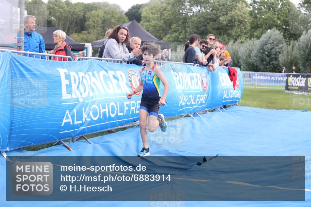 25.08.2024 - Elbe Triathlon Hamburg H.Heesch http://msf.ph/oto/6883914 25.08.2024 13:05:11 Ziel 1841 meine-sportfotos.de