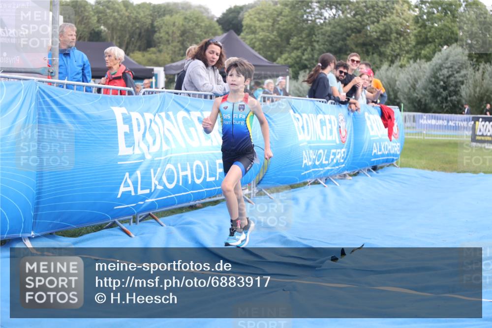 25.08.2024 - Elbe Triathlon Hamburg H.Heesch http://msf.ph/oto/6883917 25.08.2024 13:05:11 Ziel 1841 meine-sportfotos.de