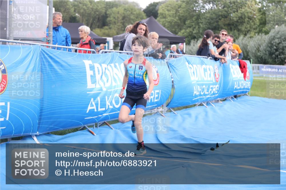 25.08.2024 - Elbe Triathlon Hamburg H.Heesch http://msf.ph/oto/6883921 25.08.2024 13:05:11 Ziel 1841 meine-sportfotos.de