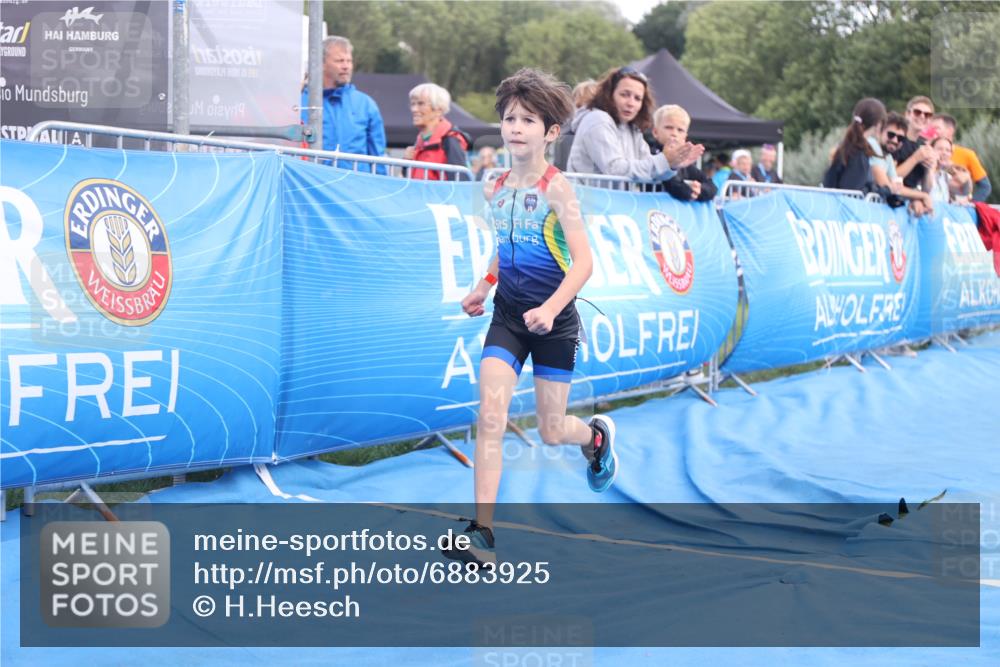 25.08.2024 - Elbe Triathlon Hamburg H.Heesch http://msf.ph/oto/6883925 25.08.2024 13:05:12 Ziel 1841 meine-sportfotos.de