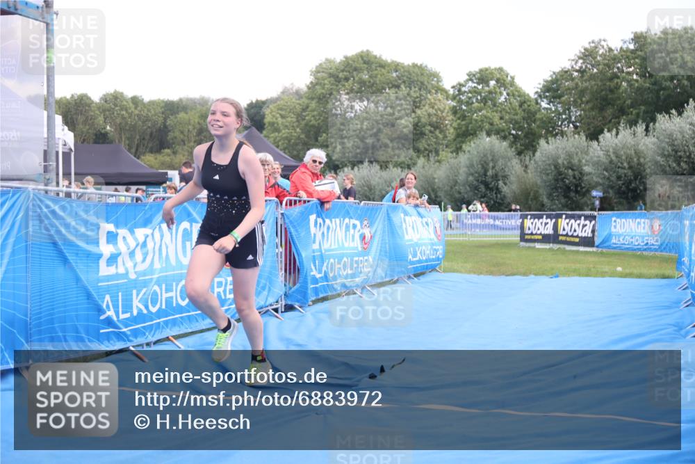 25.08.2024 - Elbe Triathlon Hamburg H.Heesch http://msf.ph/oto/6883972 25.08.2024 13:07:08 Ziel 1739 meine-sportfotos.de