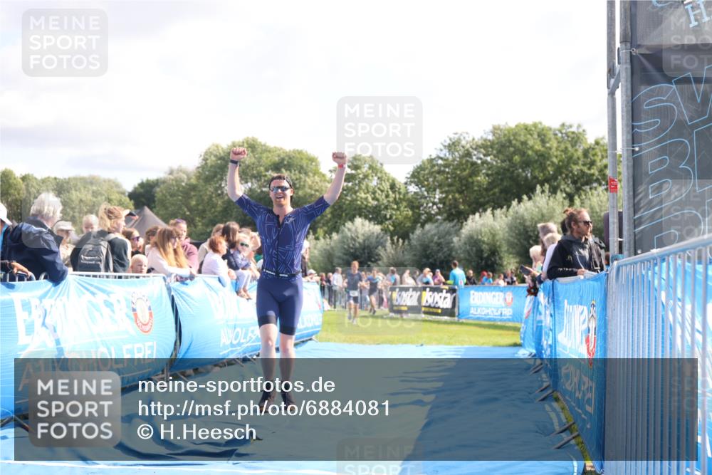 25.08.2024 - Elbe Triathlon Hamburg H.Heesch http://msf.ph/oto/6884081 25.08.2024 11:21:01 Ziel 614, 620, 661, 691, 764, 1500 meine-sportfotos.de