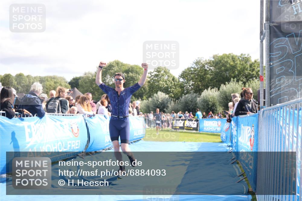 25.08.2024 - Elbe Triathlon Hamburg H.Heesch http://msf.ph/oto/6884093 25.08.2024 11:21:01 Ziel 614, 620, 661, 691, 764, 1500 meine-sportfotos.de