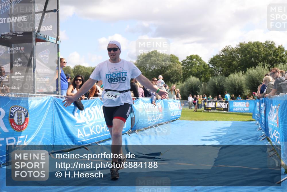 25.08.2024 - Elbe Triathlon Hamburg H.Heesch http://msf.ph/oto/6884188 25.08.2024 11:27:41 Ziel 314, 657, 702 meine-sportfotos.de