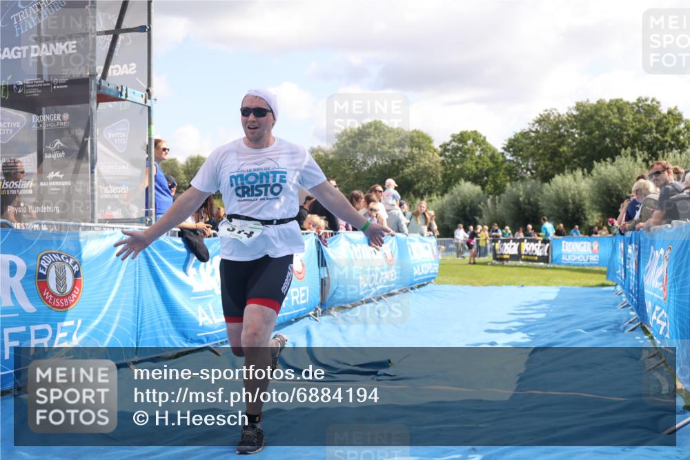25.08.2024 - Elbe Triathlon Hamburg H.Heesch http://msf.ph/oto/6884194 25.08.2024 11:27:41 Ziel 314, 657, 702 meine-sportfotos.de