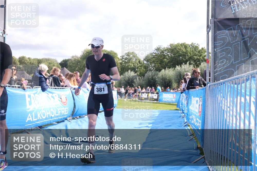25.08.2024 - Elbe Triathlon Hamburg H.Heesch http://msf.ph/oto/6884311 25.08.2024 11:21:16 Ziel 340, 371, 381, 571, 598, 710, 764 meine-sportfotos.de