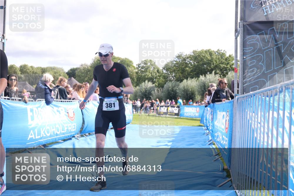 25.08.2024 - Elbe Triathlon Hamburg H.Heesch http://msf.ph/oto/6884313 25.08.2024 11:21:17 Ziel 340, 371, 381, 571, 598, 710 meine-sportfotos.de