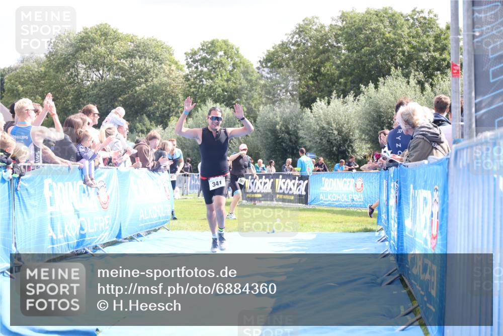 25.08.2024 - Elbe Triathlon Hamburg H.Heesch http://msf.ph/oto/6884360 25.08.2024 11:28:41 Ziel 341, 624 meine-sportfotos.de
