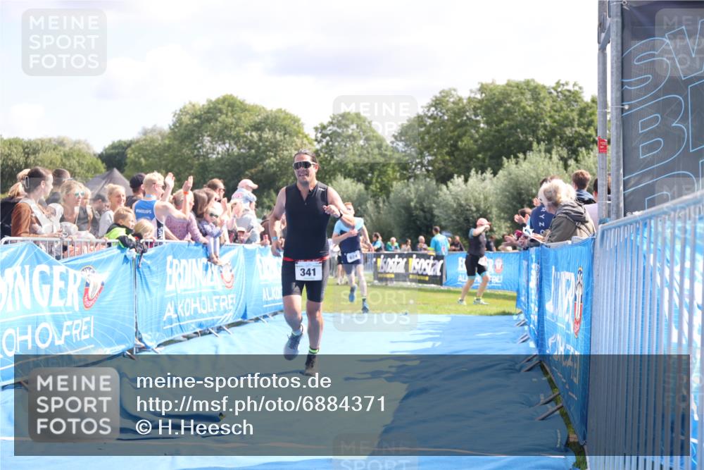 25.08.2024 - Elbe Triathlon Hamburg H.Heesch http://msf.ph/oto/6884371 25.08.2024 11:28:42 Ziel 341, 624 meine-sportfotos.de