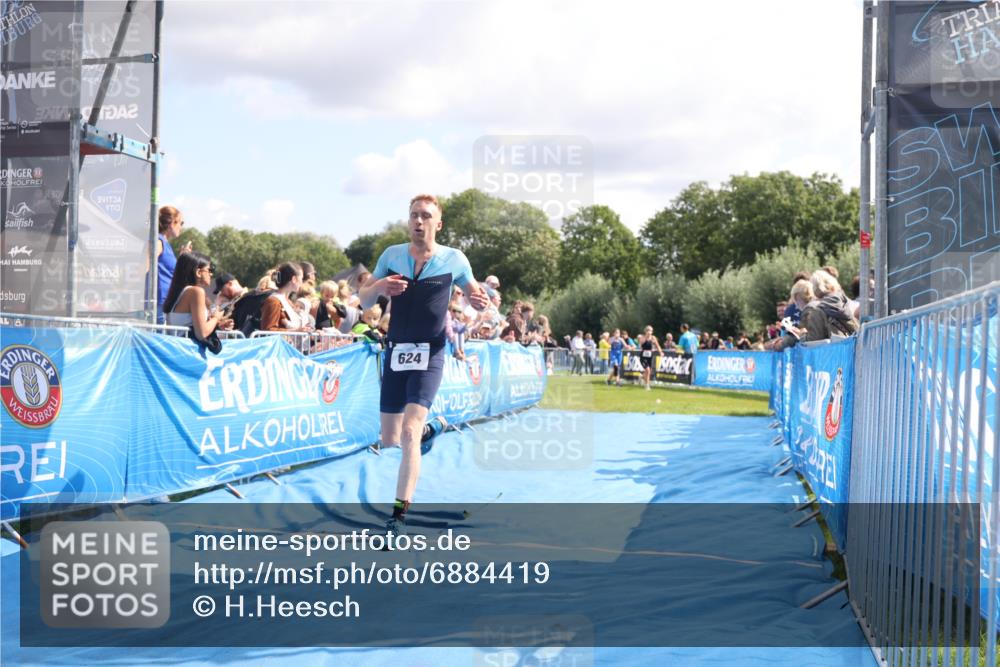 25.08.2024 - Elbe Triathlon Hamburg H.Heesch http://msf.ph/oto/6884419 25.08.2024 11:28:44 Ziel 341, 624 meine-sportfotos.de