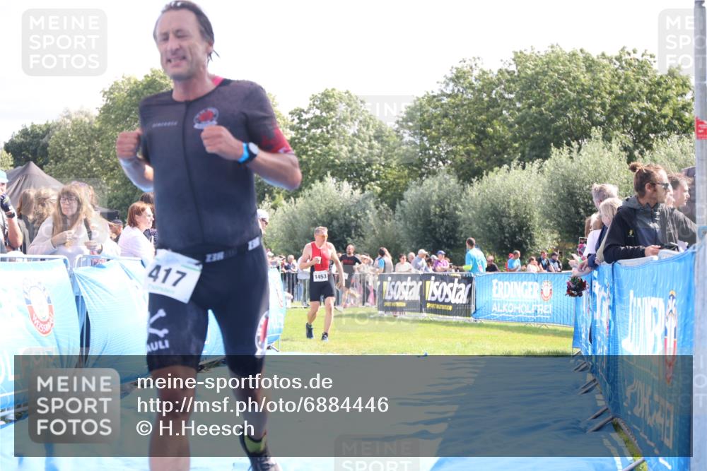 25.08.2024 - Elbe Triathlon Hamburg H.Heesch http://msf.ph/oto/6884446 25.08.2024 11:21:41 Ziel 417 meine-sportfotos.de