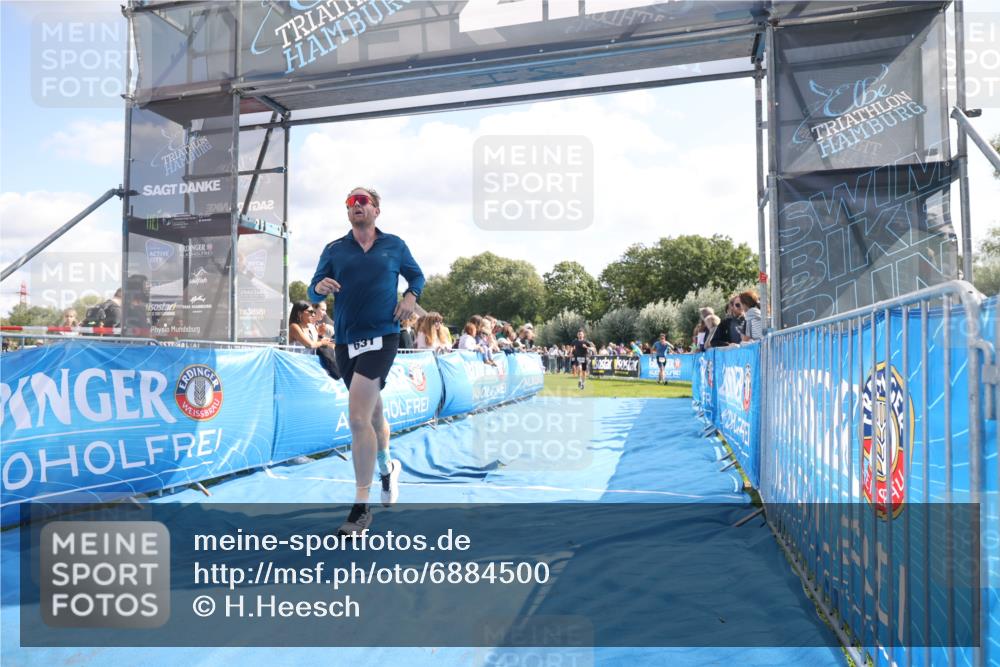 25.08.2024 - Elbe Triathlon Hamburg H.Heesch http://msf.ph/oto/6884500 25.08.2024 11:21:54 Ziel 441, 631, 652, 1850 meine-sportfotos.de