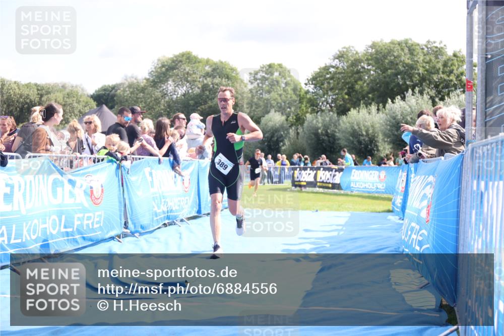 25.08.2024 - Elbe Triathlon Hamburg H.Heesch http://msf.ph/oto/6884556 25.08.2024 11:29:04 Ziel 357, 384, 389, 746 meine-sportfotos.de