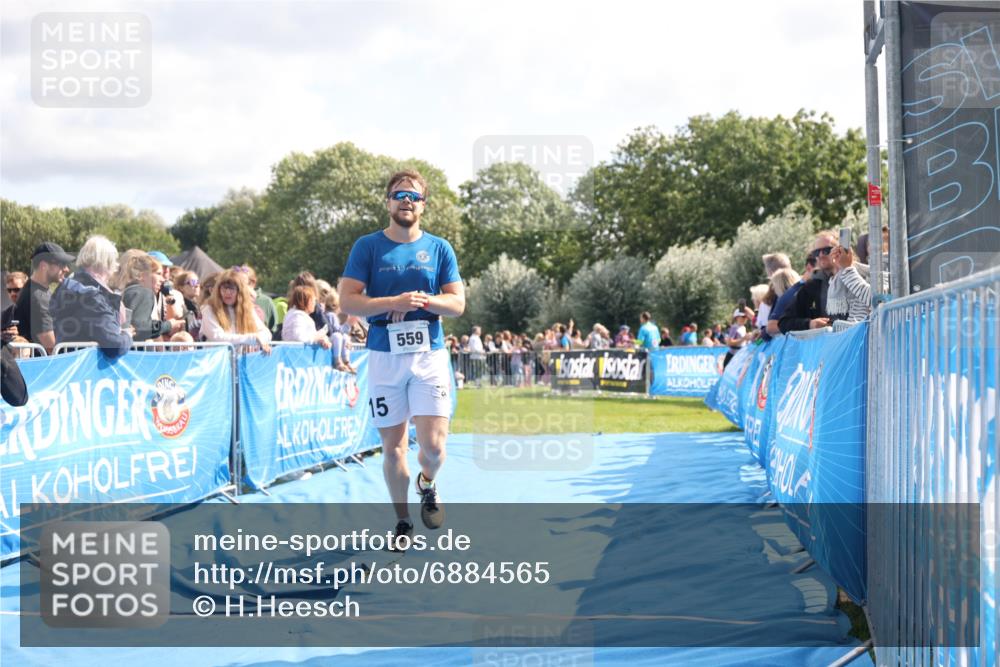 25.08.2024 - Elbe Triathlon Hamburg H.Heesch http://msf.ph/oto/6884565 25.08.2024 11:22:08 Ziel 441, 559 meine-sportfotos.de