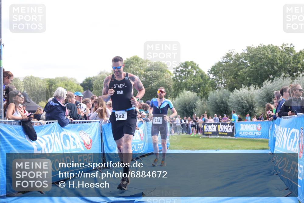 25.08.2024 - Elbe Triathlon Hamburg H.Heesch http://msf.ph/oto/6884672 25.08.2024 11:22:24 Ziel 322, 699, 720, 724, 767 meine-sportfotos.de