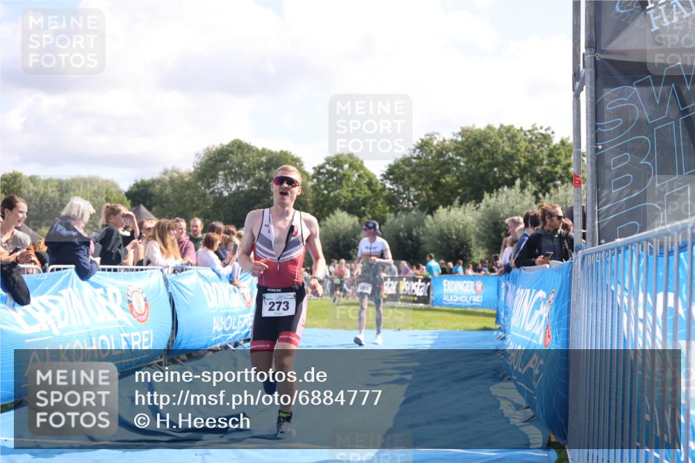 25.08.2024 - Elbe Triathlon Hamburg H.Heesch http://msf.ph/oto/6884777 25.08.2024 11:22:45 Ziel 273, 383 meine-sportfotos.de