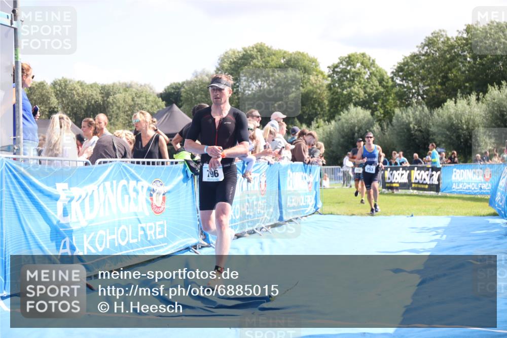 25.08.2024 - Elbe Triathlon Hamburg H.Heesch http://msf.ph/oto/6885015 25.08.2024 11:30:50 Ziel 719, 753, 758, 796 meine-sportfotos.de