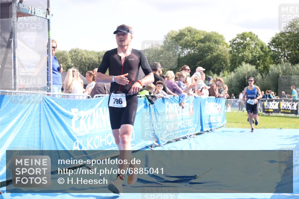 25.08.2024 - Elbe Triathlon Hamburg H.Heesch http://msf.ph/oto/6885041 25.08.2024 11:30:51 Ziel 719, 753, 758, 796 meine-sportfotos.de