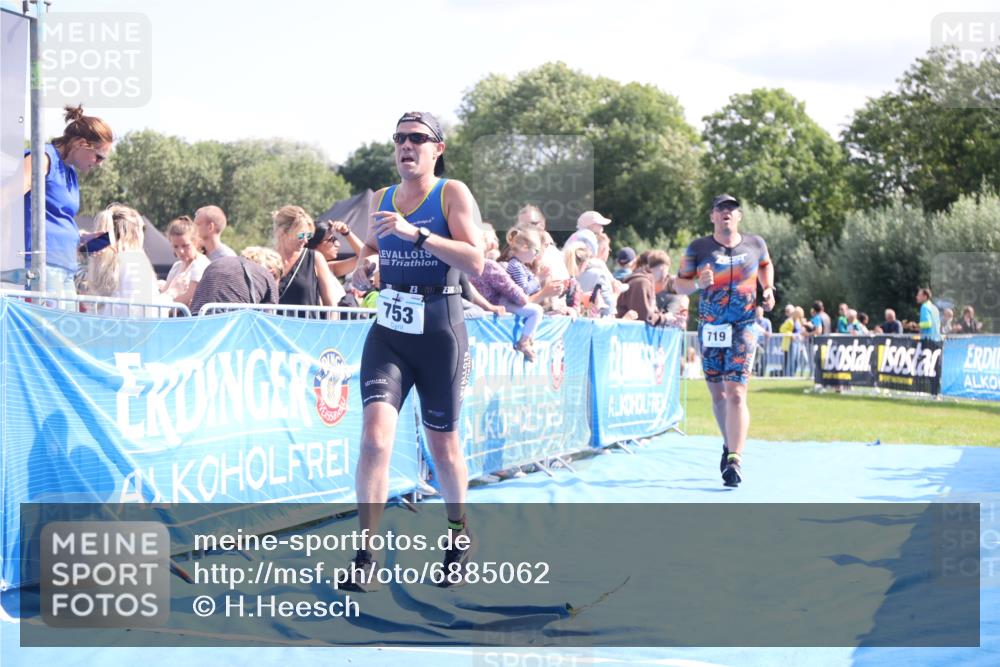 25.08.2024 - Elbe Triathlon Hamburg H.Heesch http://msf.ph/oto/6885062 25.08.2024 11:30:53 Ziel 630, 719, 753, 796, 1435 meine-sportfotos.de