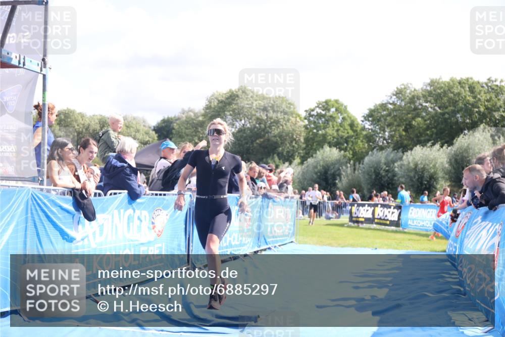 25.08.2024 - Elbe Triathlon Hamburg H.Heesch http://msf.ph/oto/6885297 25.08.2024 11:24:12 Ziel 506, 648 meine-sportfotos.de