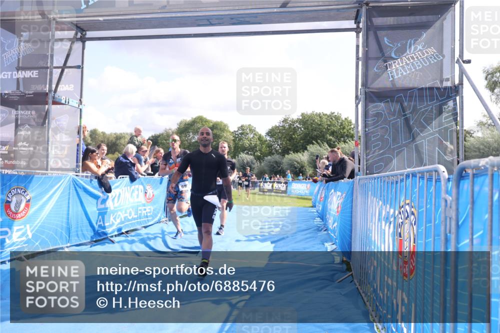 25.08.2024 - Elbe Triathlon Hamburg H.Heesch http://msf.ph/oto/6885476 25.08.2024 11:24:32 Ziel 255, 269, 327, 438, 534, 697 meine-sportfotos.de