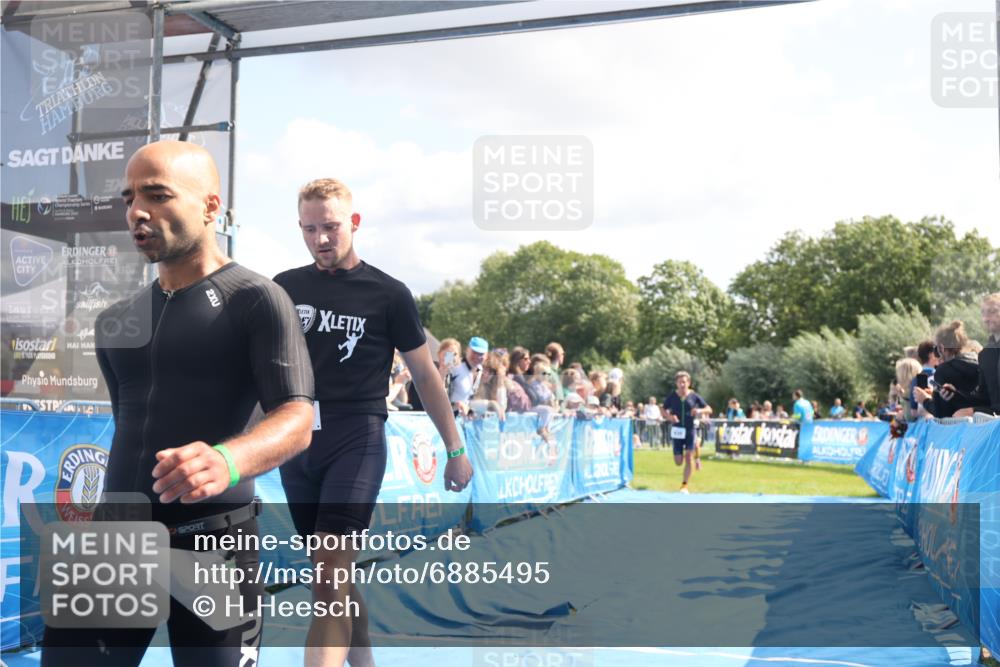 25.08.2024 - Elbe Triathlon Hamburg H.Heesch http://msf.ph/oto/6885495 25.08.2024 11:24:33 Ziel 255, 269, 327, 438, 534, 697 meine-sportfotos.de